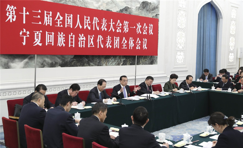 3月10日,中共中央政治局常委、国务院总理李克强参加十三届全国人大一次会议宁夏代表团的审议。